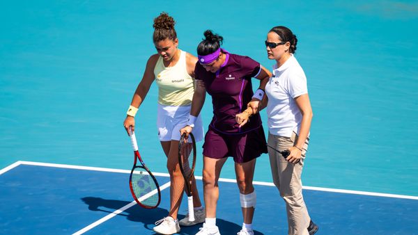 Jasmine_Paolini_Ons_Jabeur_-_Miami_Open_2025_-_Day_5-DSC_1109